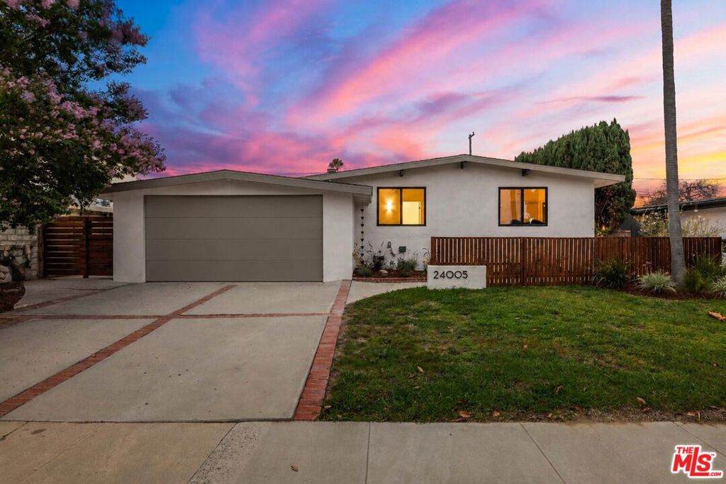 24005 Fulmar Avenue - Photo 1