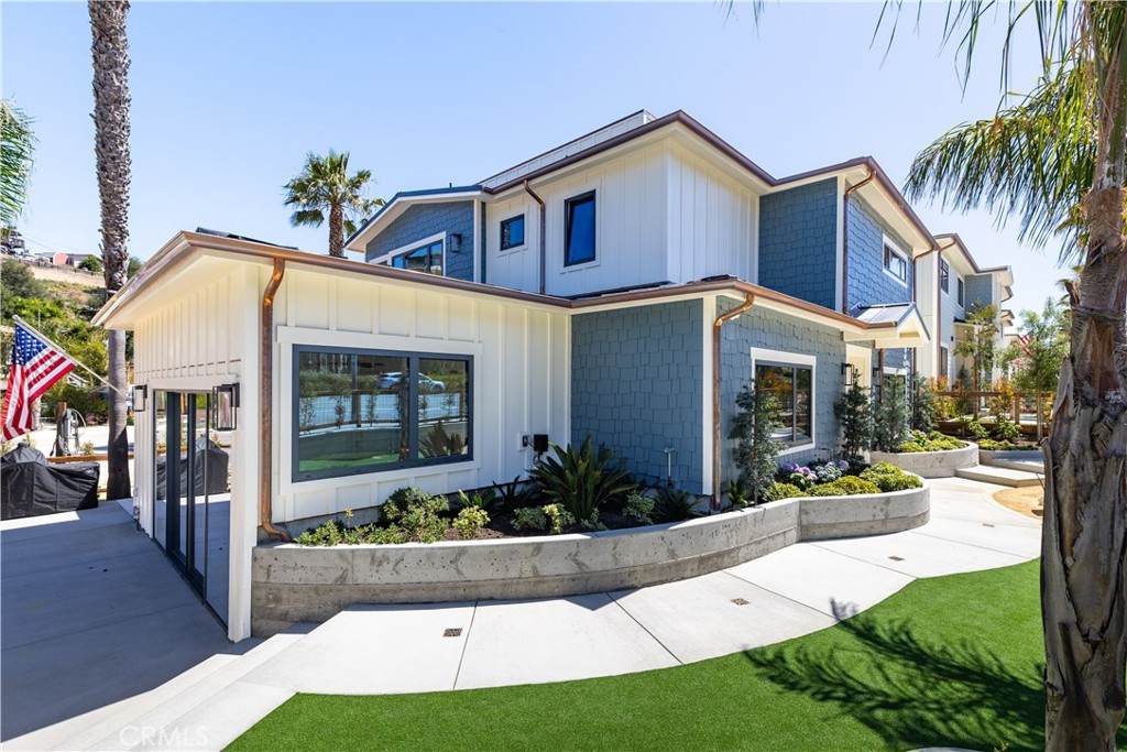 https://bt-photos.global.ssl.fastly.net/socal/orig_boomver_3_440417197-2.jpg