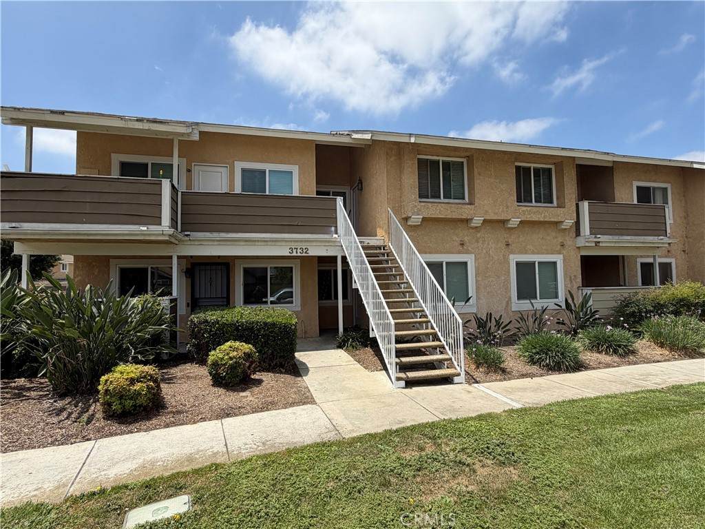 3732 Oak Creek - Photo 1