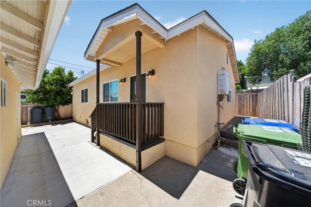 4363 1/2 Eagle Rock Boulevard - Photo 1