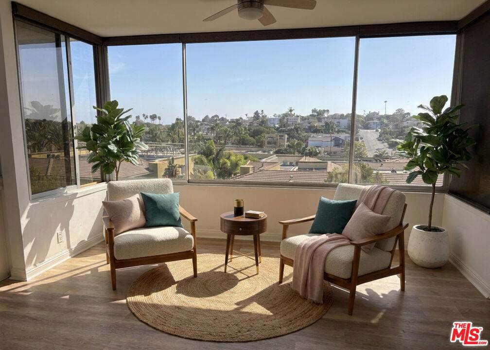 https://bt-photos.global.ssl.fastly.net/socal/orig_boomver_2_443698129-2.jpg
