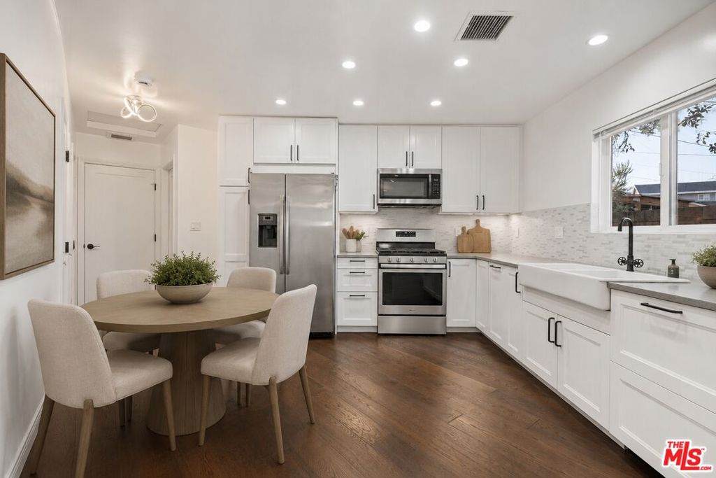 6147 Will Rogers Street - Photo 1