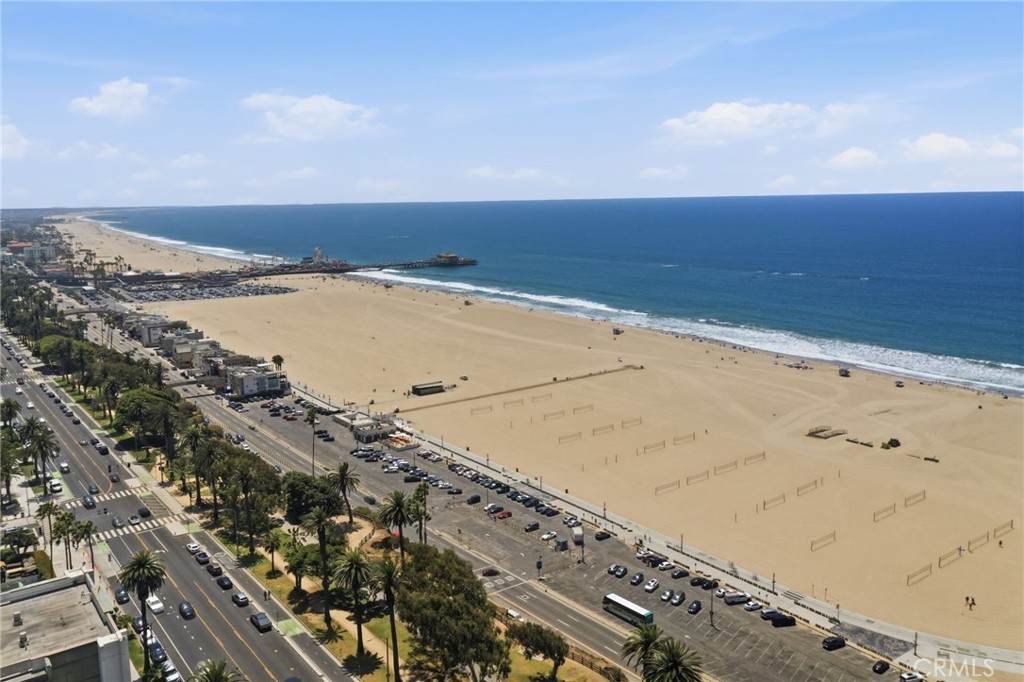 101 California - Photo 1