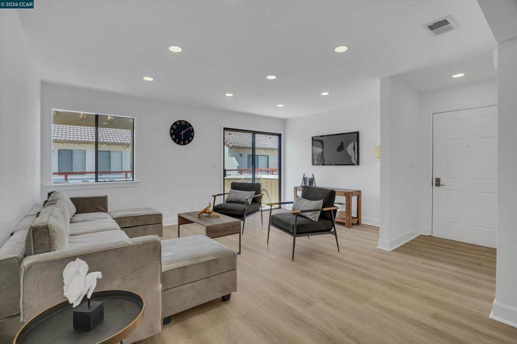 5030 Valley Crest Dr - Photo 1