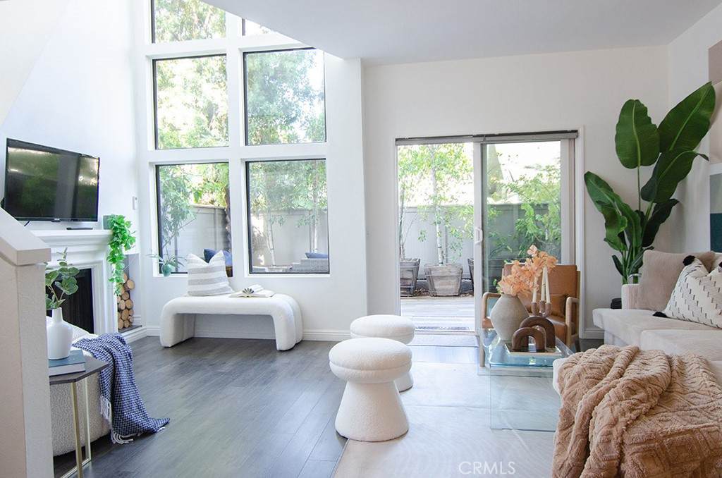 1310 Orange Grove Boulevard - Photo 1