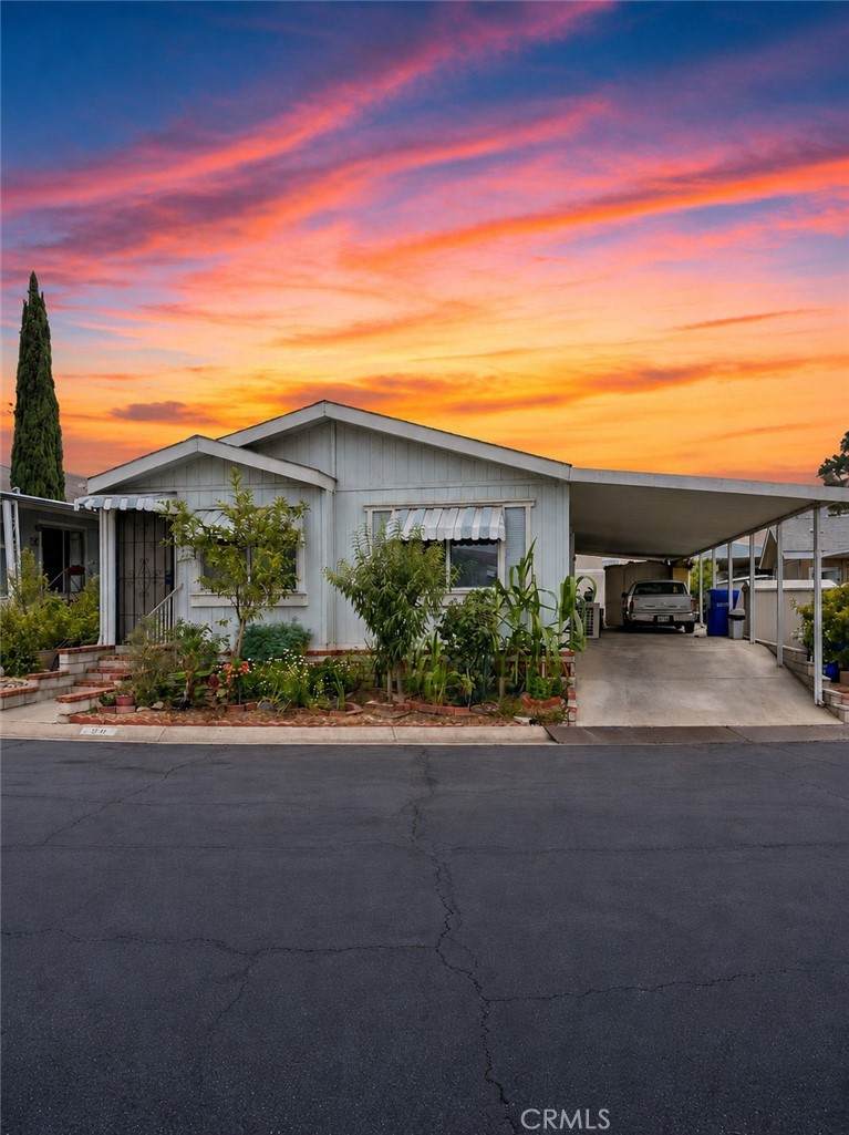 https://bt-photos.global.ssl.fastly.net/socal/orig_boomver_3_447956499-2.jpg