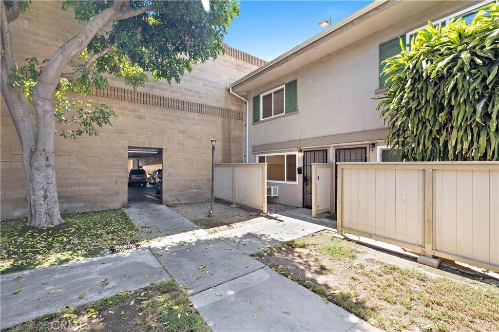https://bt-photos.global.ssl.fastly.net/socal/orig_boomver_3_448511236-2.jpg