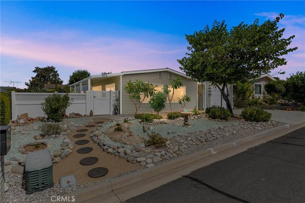 9619 Crestknoll - Photo 1