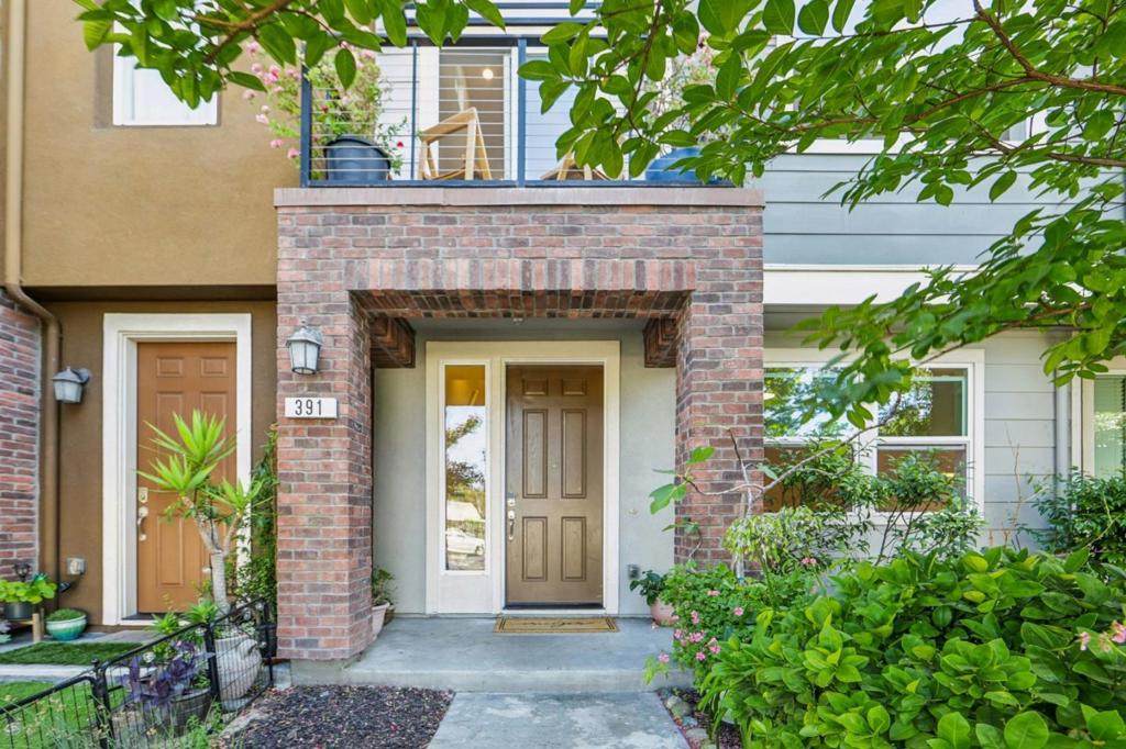 391 Charles Morris Terrace - Photo 1