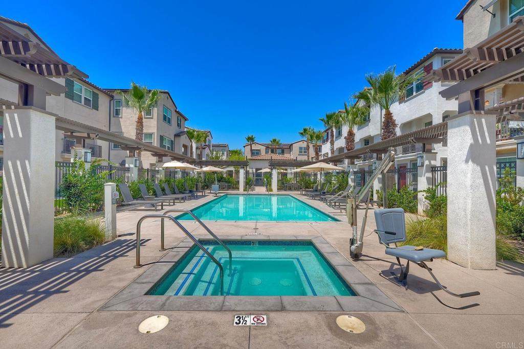 https://bt-photos.global.ssl.fastly.net/socal/orig_boomver_1_485279696-2.jpg