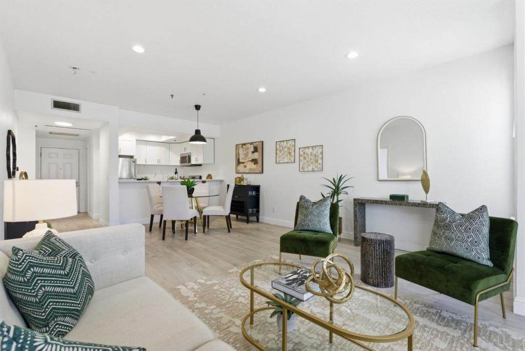 411 Park Avenue - Photo 1
