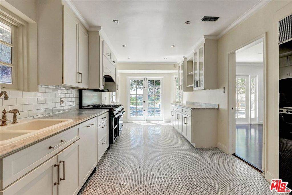 https://bt-photos.global.ssl.fastly.net/socal/orig_boomver_2_591382897-2.jpg