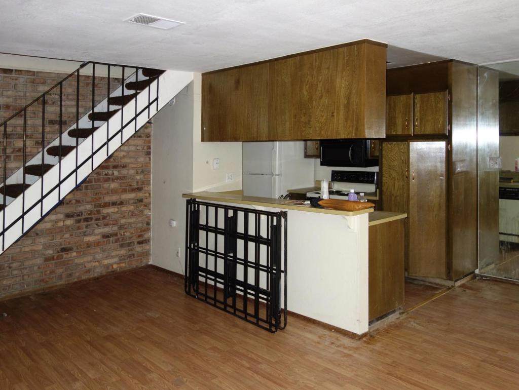 2300 Peppertree Way - Photo 1