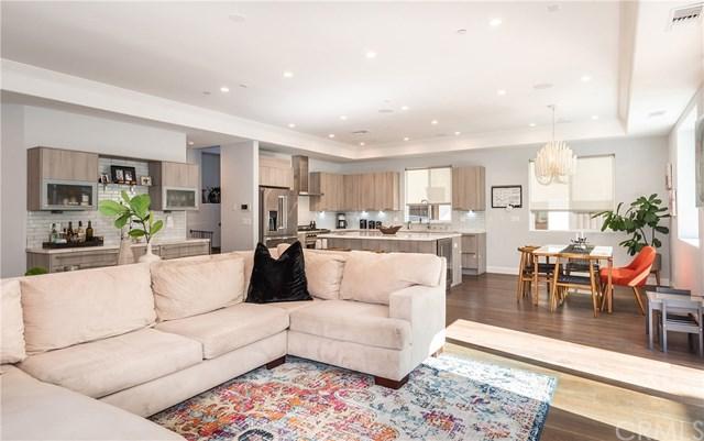 2214 Warfield Avenue - Photo 1