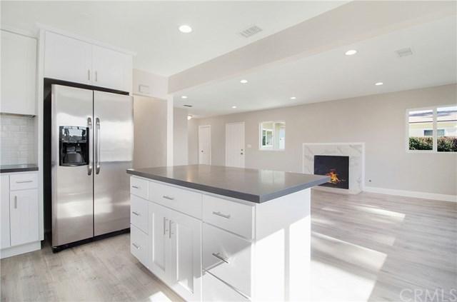 1633 Pine Street - Photo 1