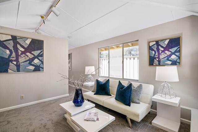 118 Baywood Avenue - Photo 1