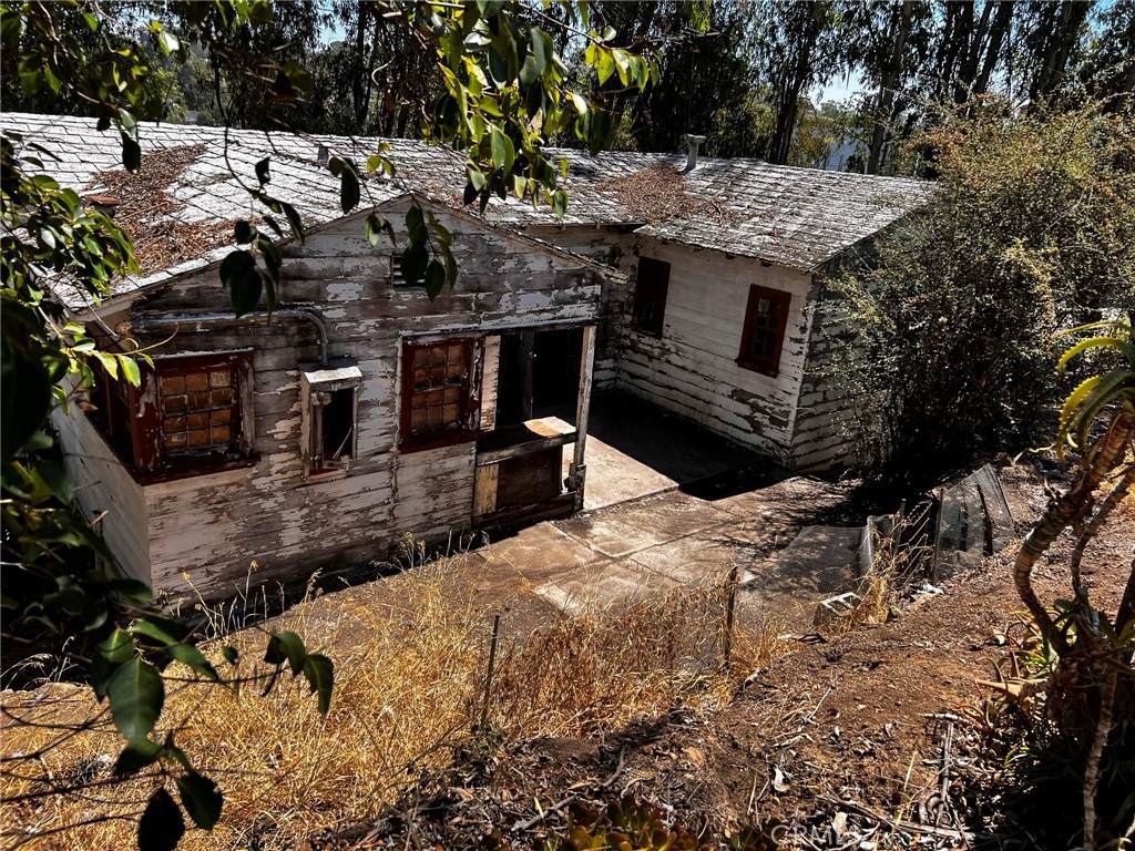 1800 Baxter Street - Photo 1