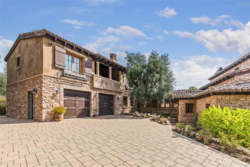 41100 Avenida Biona - Photo 1