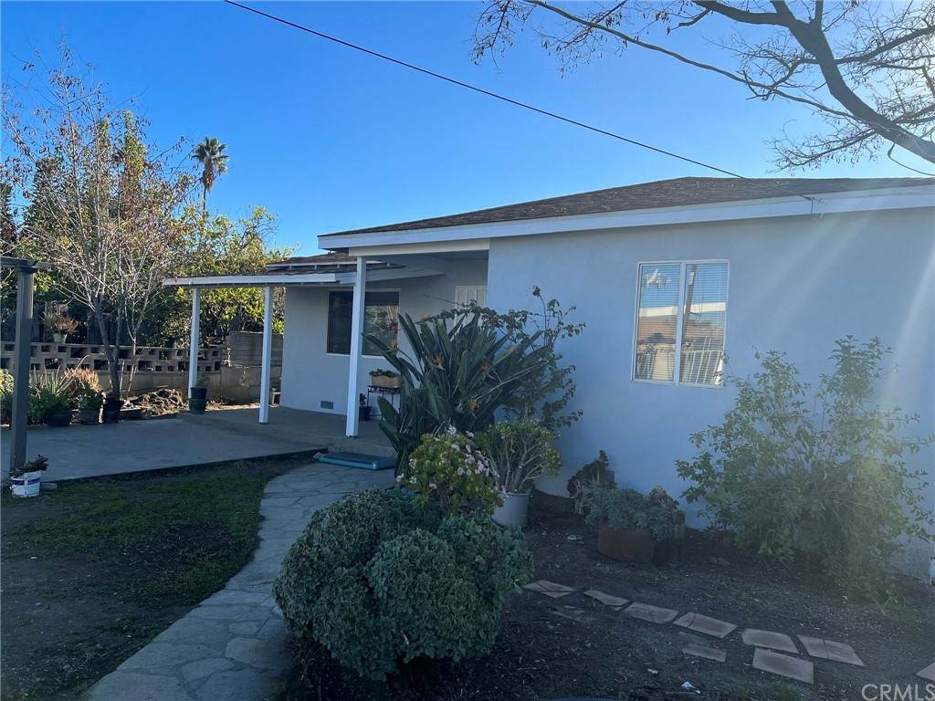 11068 Penrose Street - Photo 1