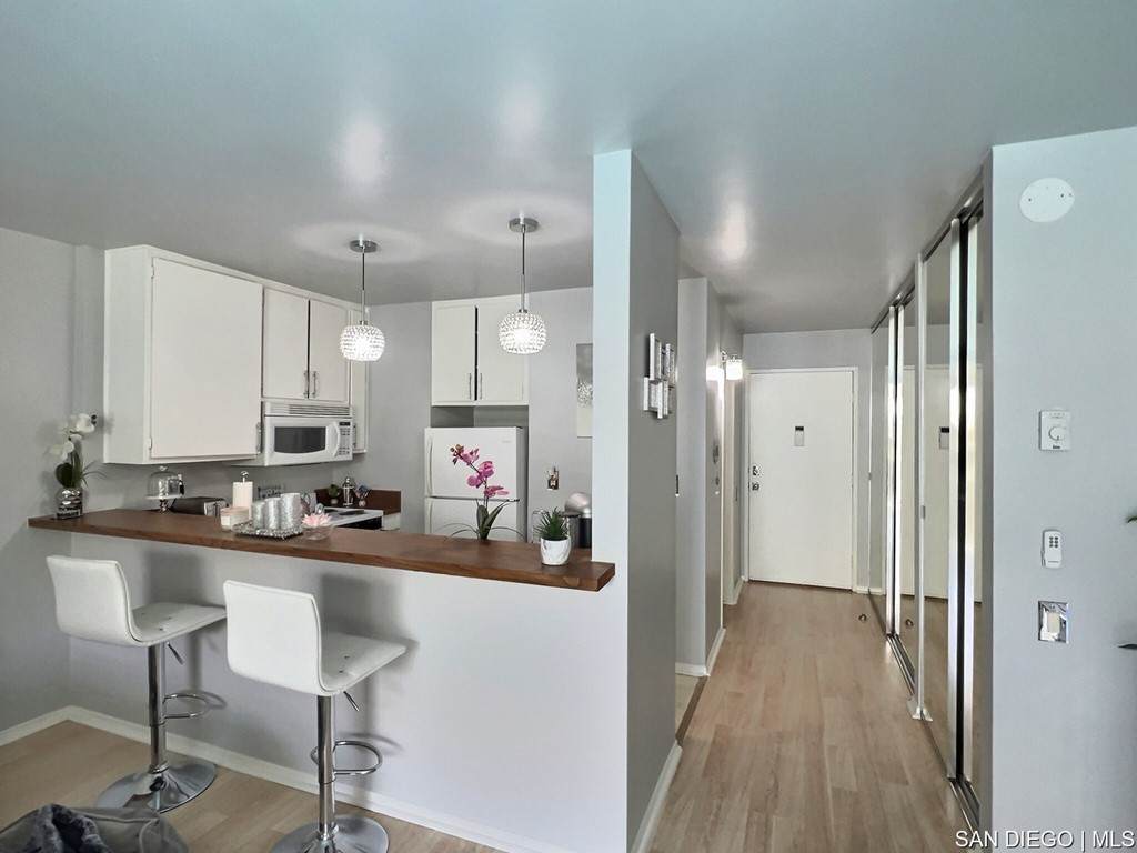 4600 Lamont St - Photo 1