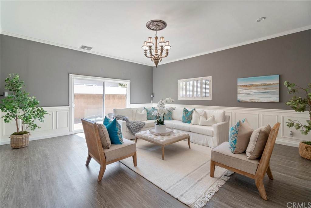 2409 Carson Street - Photo 1