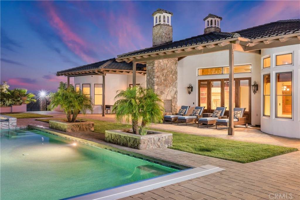 43800 La Cruz Drive - Photo 1