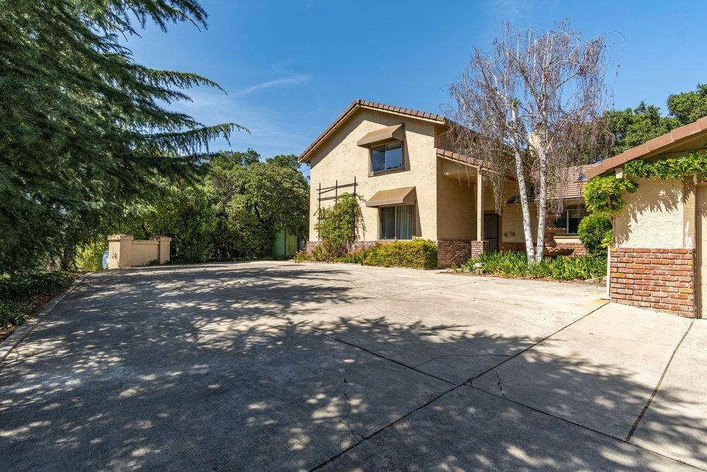 722 Hillside Road - Photo 1