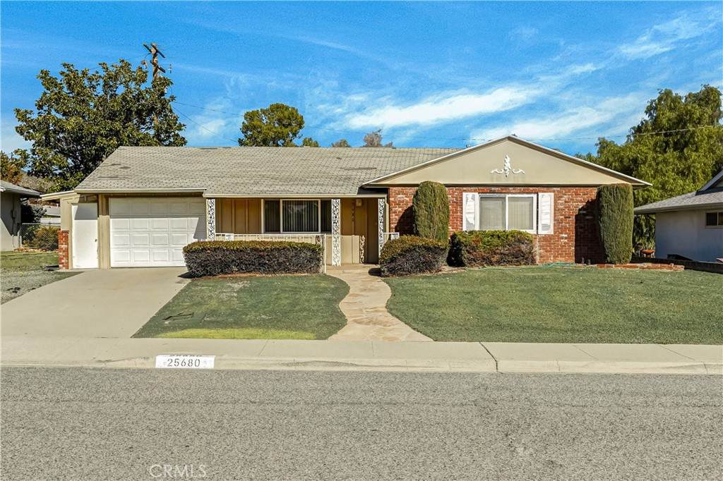 25680 Sun City Boulevard - Photo 1