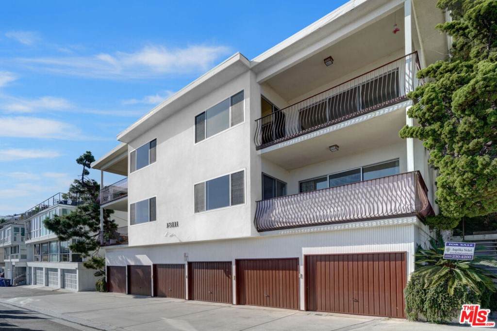 18111 Coastline Drive - Photo 1