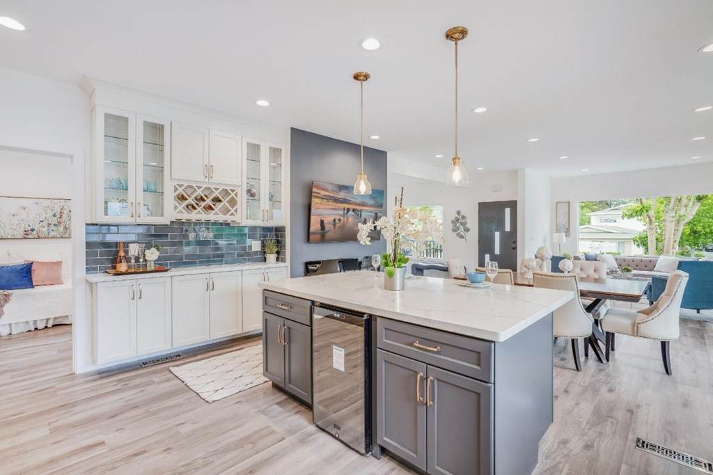 92 Sunnyside Avenue - Photo 1