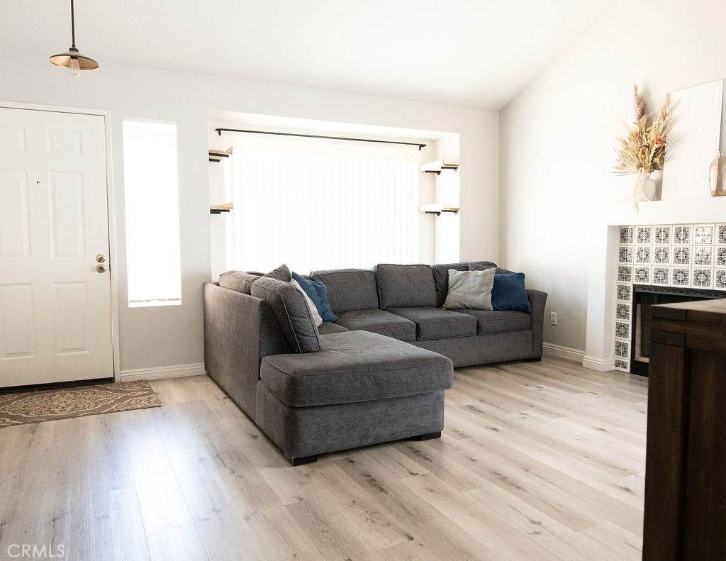 22740 Brompton Street - Photo 1