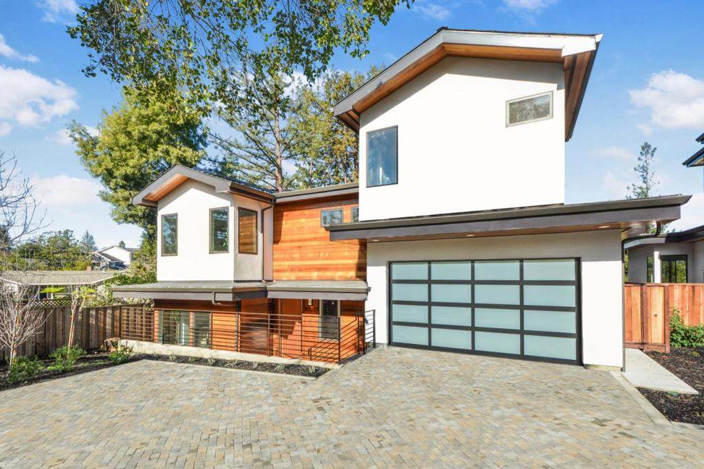8 Cardinal Court - Photo 1