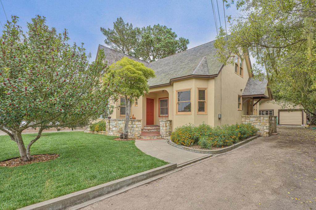 817 Congress Avenue - Photo 1