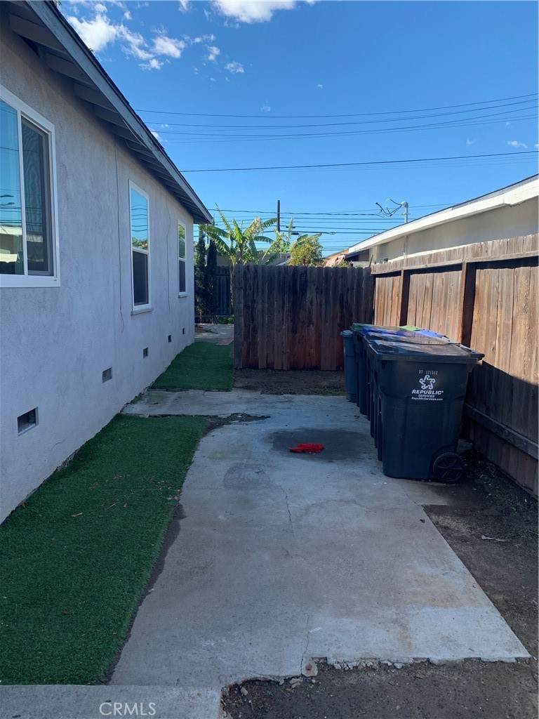 1634 Townsend Street - Photo 1