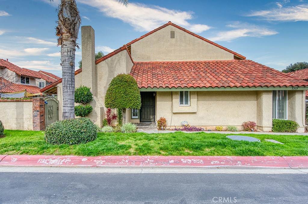 1315 Applecross Lane - Photo 1