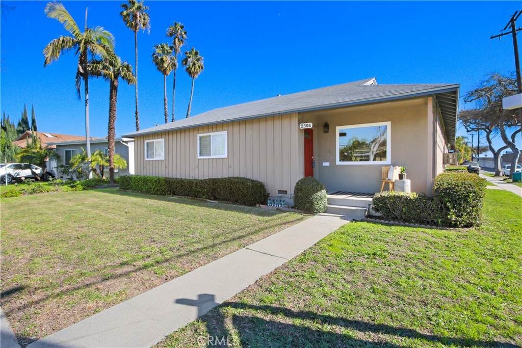 2308 Tevis Avenue - Photo 1