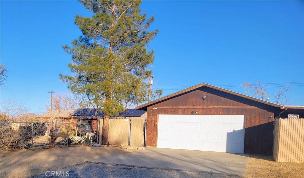 6385 Balboa Avenue - Photo 1