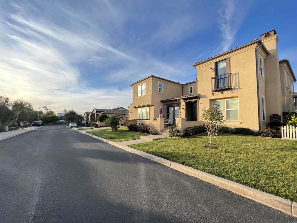 672 Blossom Road - Photo 1