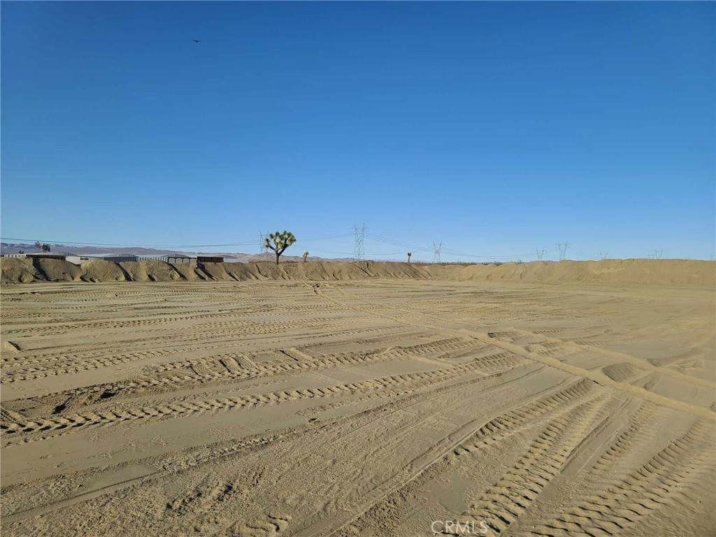 15972 El Esteban Rd - Photo 1