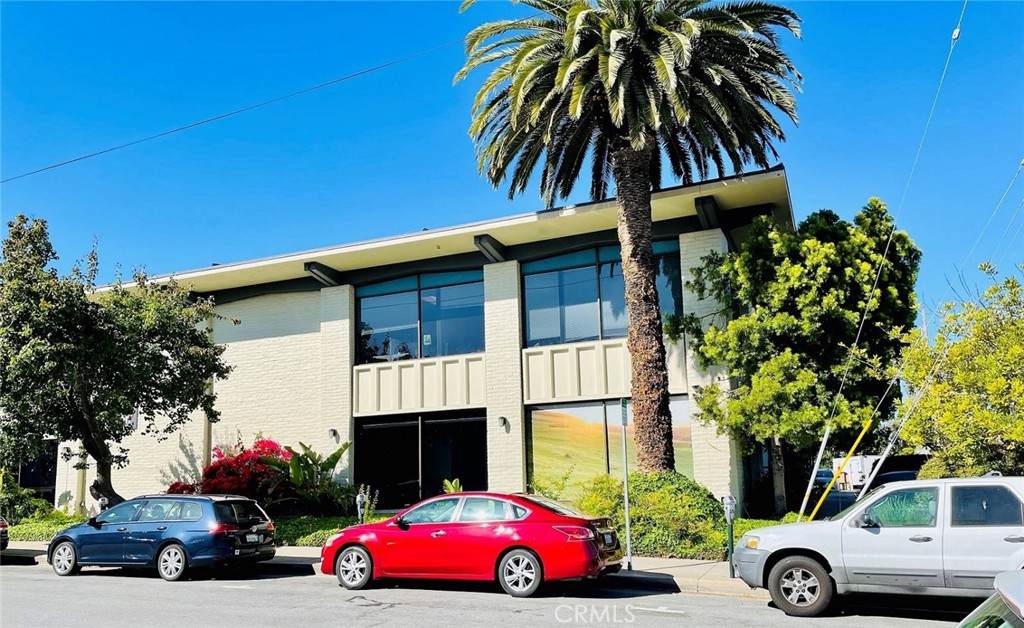 994 Mill Street - Photo 1