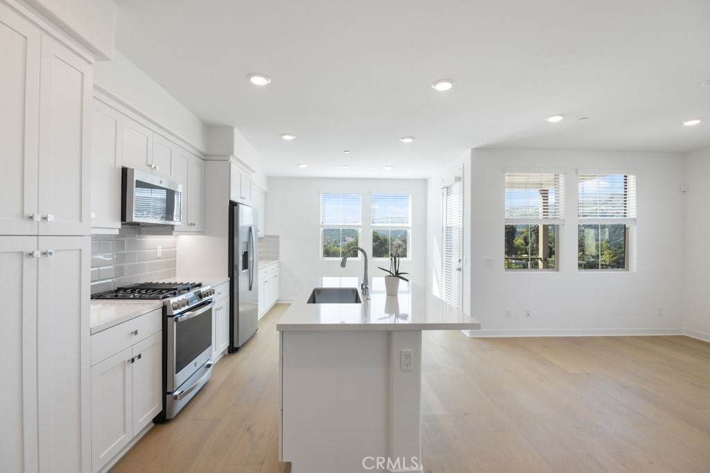 1300 Lasso Way - Photo 1