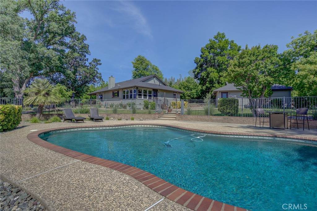 18525 Farquhar Road - Photo 1