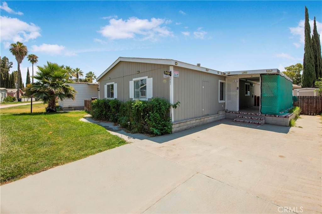 5800 Hamner Avenue - Photo 1