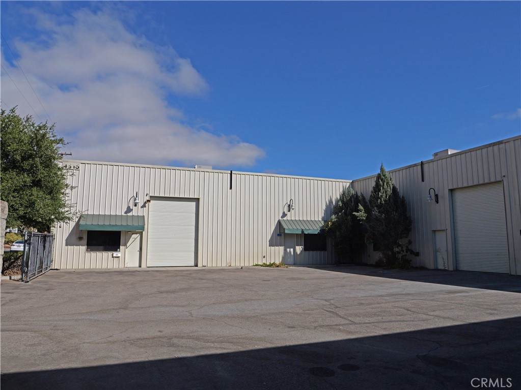 4615 Traffic Way - Photo 1