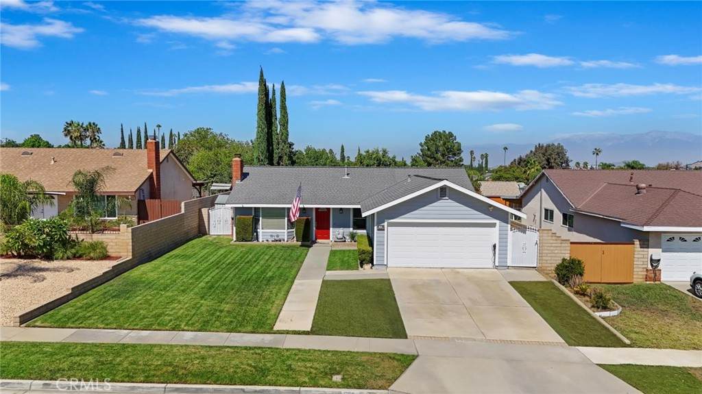 965 Aspen Street - Photo 1