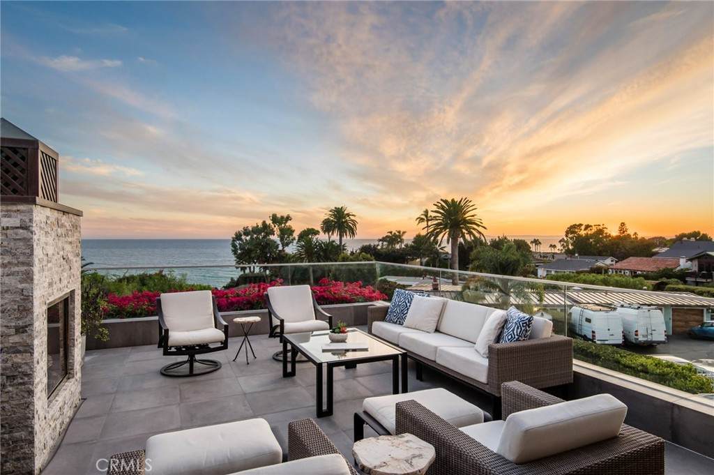738 Cliff Drive - Photo 1