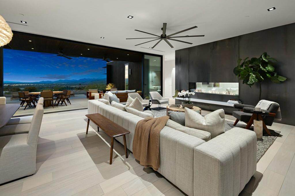 2085 Desert Flower Court - Photo 1