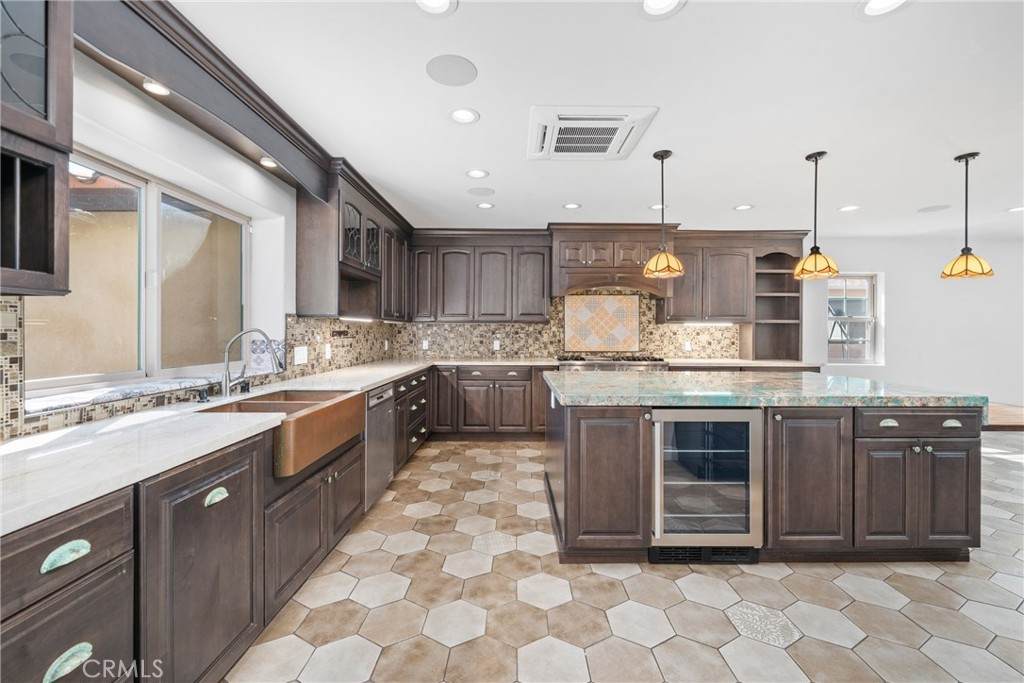 11360 Segrell Way - Photo 1