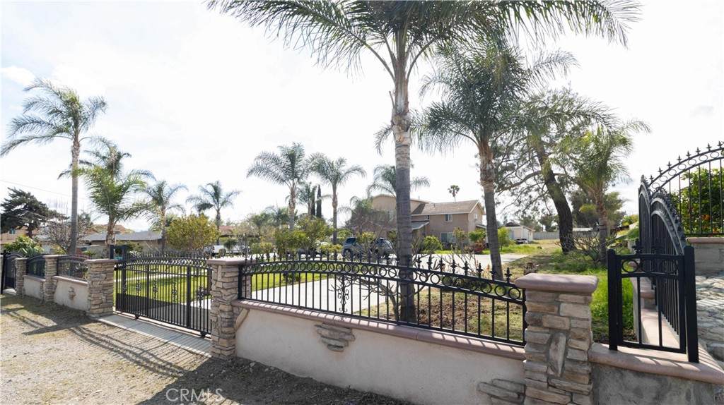 9408 Poplar Avenue - Photo 1