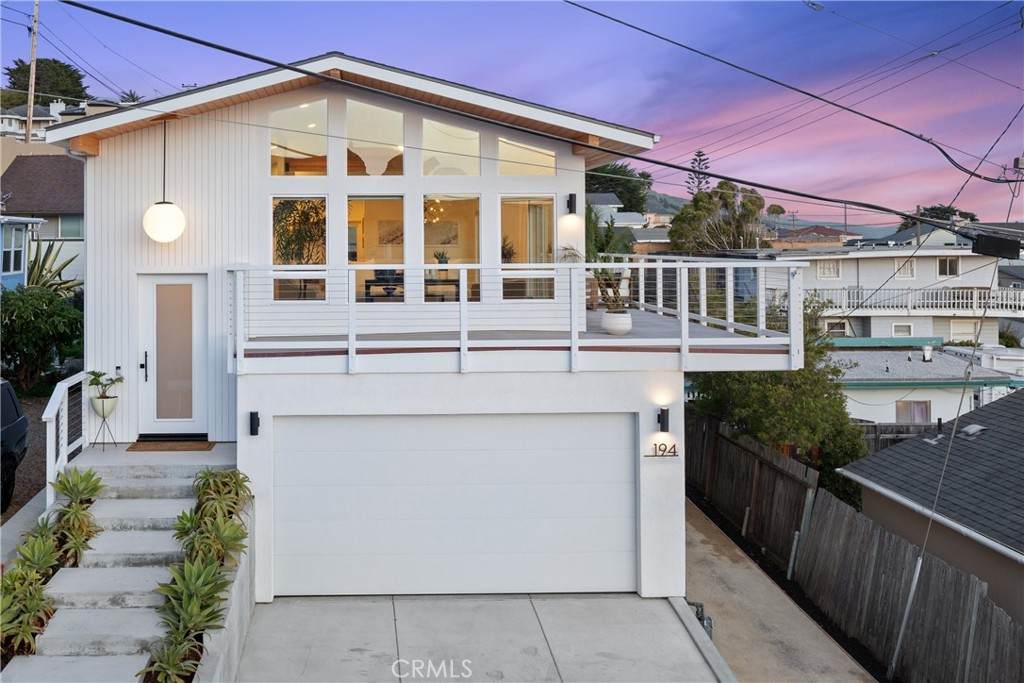 194 6th Street - Photo 1